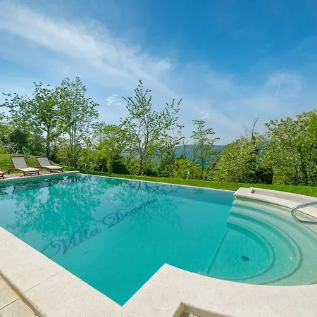 Holiday home Villa Demetra Mit Infinity Pool Und Panoramablick Motovun